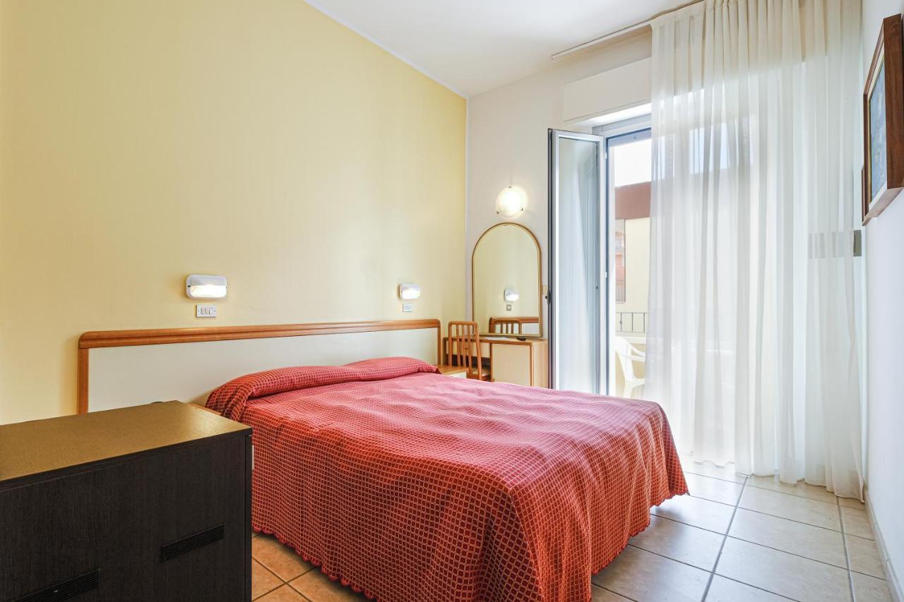Hotel Thea Bellaria-Igea Marina Exterior foto